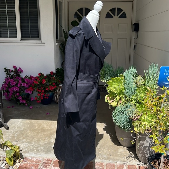 Banana Republic Trench Coat - Picture 7 of 16